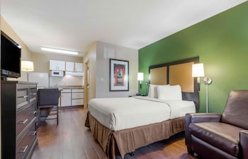 Studio, 1 Queen Bed, Non Smoking