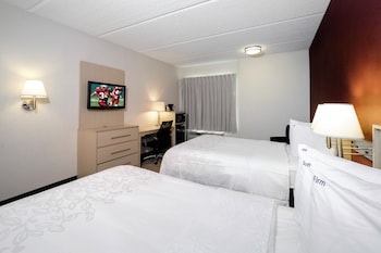 Deluxe Room, 2 Double Beds, Accessible (Roll-In Shower, Smoke Free)