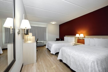 Deluxe Room, 2 Double Beds (Smoke Free)