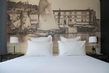 Junior Suite, 1 Queen Bed (with Single Sofabed)