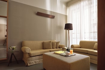 The One Suite