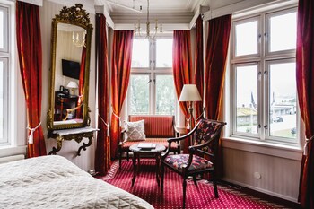 Double or Twin Room, Lake View (Historic Building)